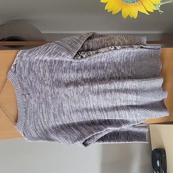 Canada Weathergear XL  sweater - Picture 3 of 4